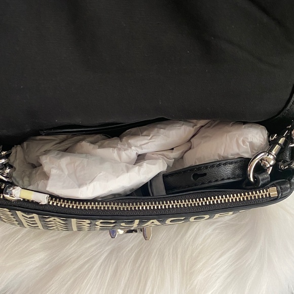 Marc Jacobs The monogram mini shoulder bag/ crossbody brand new - Picture 9 of 12